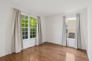 1534 S Falcon Dr, Libertyville, IL 60048 - Photo 8