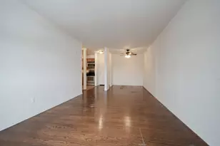 7854 S South Shore Dr, Chicago, IL 60649 - Photo 6