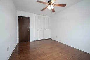 7854 S South Shore Dr, Chicago, IL 60649 - Photo 14