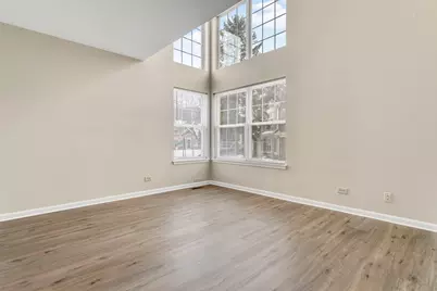 741 Old Creek Court, Elk Grove Village, IL 60007 - Photo 14