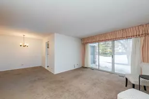 1367 Stratford Dr, Gurnee, IL 60031 - Photo 8