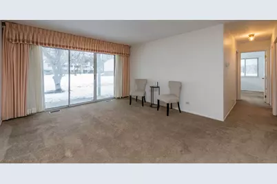 1367 Stratford Drive #1D, Gurnee, IL 60031 - Photo 2