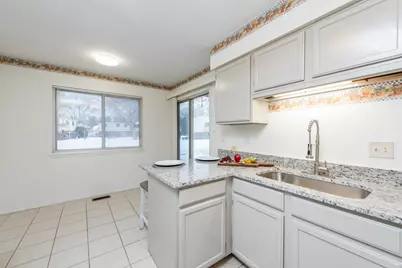 1367 Stratford Drive #1D, Gurnee, IL 60031 - Photo 4