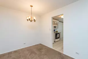 1367 Stratford Dr, Gurnee, IL 60031 - Photo 12