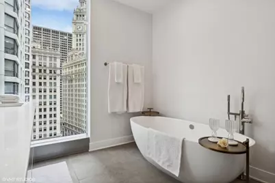 403 N Wabash Avenue #12B, Chicago, IL 60611 - Photo 30