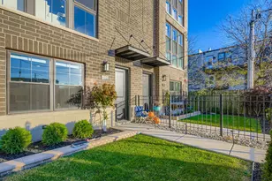 4446 S Drexel Blvd, Chicago, IL 60653 - Photo 2