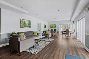 175 Lake Blvd, Buffalo Grove, IL 60089 - Photo 18