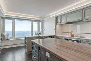 132 E Delaware Pl, Chicago, IL 60611 - Photo 14