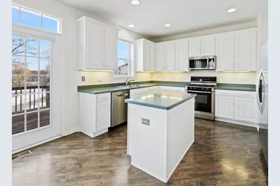 4 Kenilworth Court, Cary, IL 60013 - Photo 8