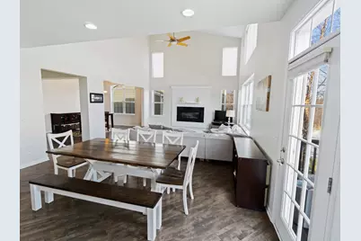 4 Kenilworth Court, Cary, IL 60013 - Photo 6