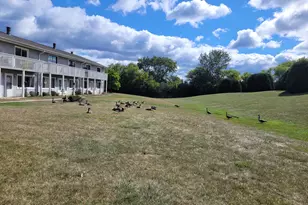 17404 W Walnut Ln, Gurnee, IL 60031 - Photo 16