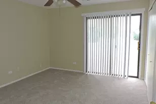 17404 W Walnut Ln, Gurnee, IL 60031 - Photo 6