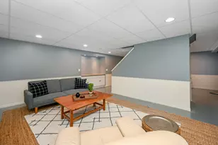 [Address not provided], Glen Ellyn, IL 60137 - Photo 32