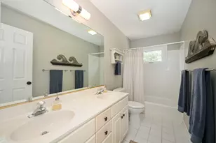 [Address not provided], Glen Ellyn, IL 60137 - Photo 30