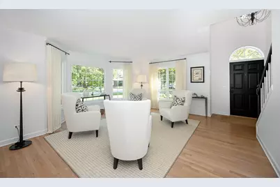 [Address not provided], Glen Ellyn, IL 60137 - Photo 6