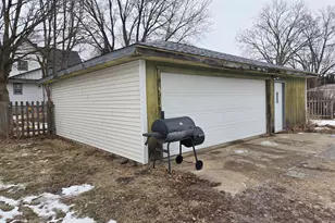 501 E Colden St, Polo, IL 61064 - Photo 4