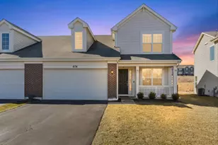 674 Boathouse Rd, Pingree Grove, IL 60140 - Photo 2