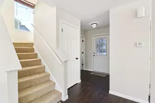 914 Greenleaf Dr, Joliet, IL 60436 - Photo 4