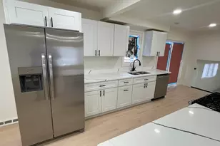 916 E 168th St, South Holland, IL 60473 - Photo 16