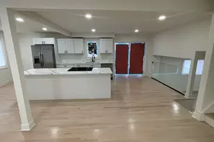 916 E 168th St, South Holland, IL 60473 - Photo 8