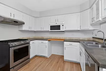 1723 Napoleon Drive, Naperville, IL 60565 - Photo 8