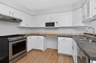 1723 Napoleon Dr, Naperville, IL 60565 - Photo 8