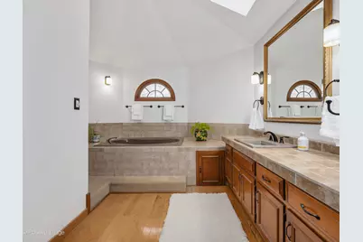 [Address not provided], La Grange, IL 60525 - Photo 20