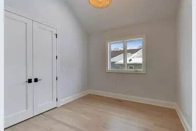 1910 W Fletcher Street, Chicago, IL 60657 - Photo 36