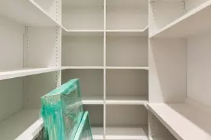 1910 W Fletcher St, Chicago, IL 60657 - Photo 12