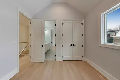 1910 W Fletcher Street, Chicago, IL 60657 - Photo 32