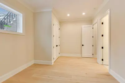 1910 W Fletcher Street, Chicago, IL 60657 - Photo 18