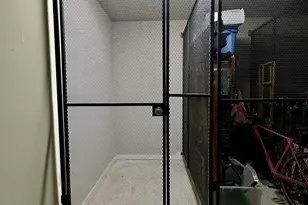 6438 S Woodlawn Ave, Chicago, IL 60637 - Photo 22