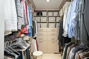 880 Hampton Dr, Carol Stream, IL 60188 - Photo 22