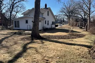 2241 26th St, Rock Island, IL 61201 - Photo 36