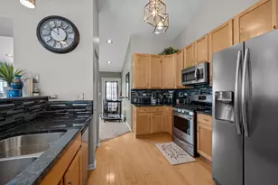 2448 Oneida Ln, Naperville, IL 60563 - Photo 12