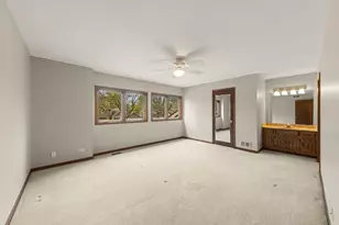 419 W Evergreen St, Wheaton, IL 60187 - Photo 14
