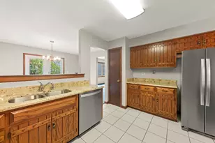 419 W Evergreen St, Wheaton, IL 60187 - Photo 12