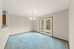 419 W Evergreen St, Wheaton, IL 60187 - Photo 8