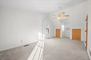 412 Richards St, Geneva, IL 60134 - Photo 12