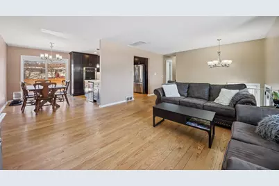 7290 Gladiola Avenue, Hanover Park, IL 60133 - Photo 4