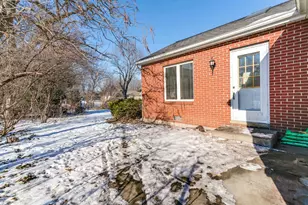 204 Lakeshore Dr, Crystal Lake, IL 60014 - Photo 22