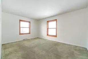 204 Lakeshore Dr, Crystal Lake, IL 60014 - Photo 18