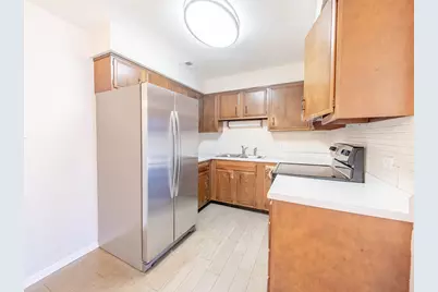 637 Carroll Parkway #203, Glenwood, IL 60425 - Photo 4