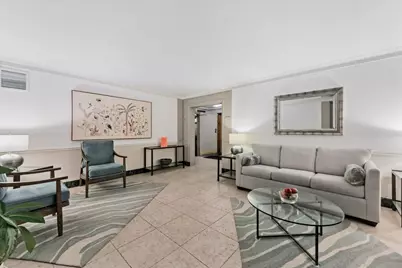 1585 Ridge Avenue #502, Evanston, IL 60201 - Photo 4