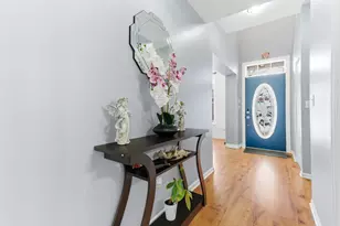 3805 Parkway Ln, Zion, IL 60099 - Photo 2
