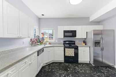 3805 Parkway Lane, Zion, IL 60099 - Photo 6