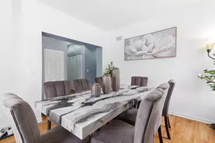 3805 Parkway Ln, Zion, IL 60099 - Photo 4