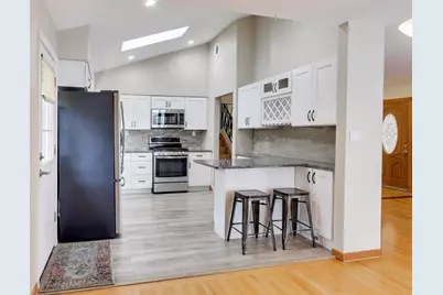 9416 Oliphant Avenue, Morton Grove, IL 60053 - Photo 2