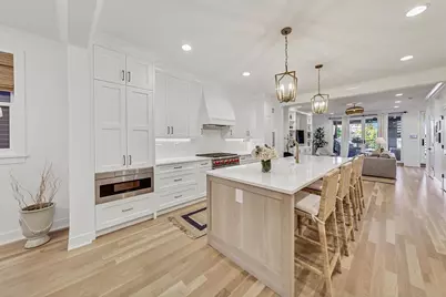 1509 W School Street #1, Chicago, IL 60657 - Photo 2