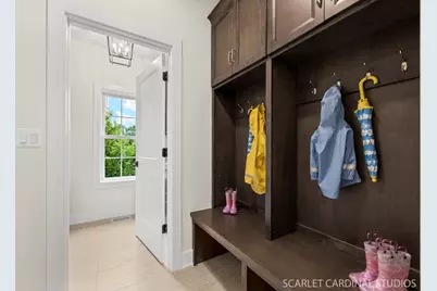 831 Avon Court, Glen Ellyn, IL 60137 - Photo 14